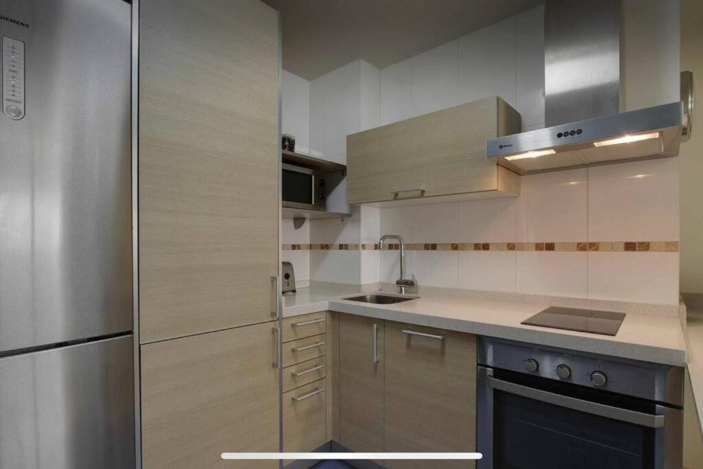 Ferienwohnung Pacifico P4 - Bonito Apartamento Con Piscina & Parking, Playa A 100 Metros Málaga Exterior foto